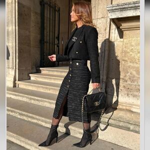 ZARA PENCIL TEXTURED SKIRT WITH GOLD BUTTONS
